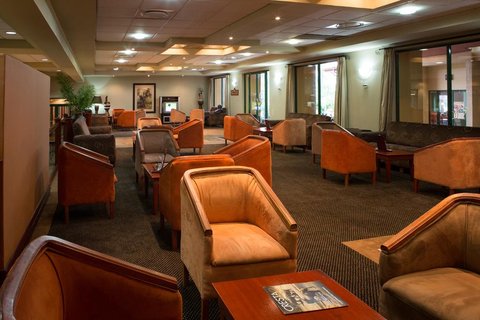 Cresta Golfview Lounge