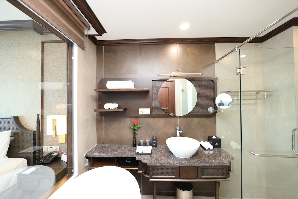 Bathroom amenities