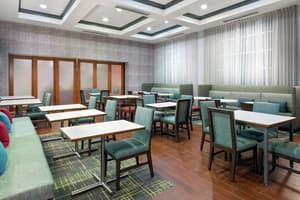 thumbnail: Breakfast area