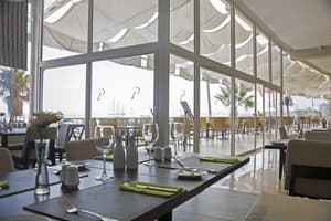 thumbnail: Restaurant