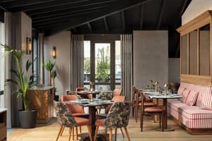 thumbnail: Restaurant