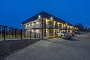 thumbnail: Exterior