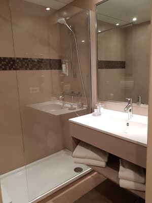 thumbnail: Bathroom shower