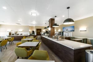 thumbnail: Breakfast area