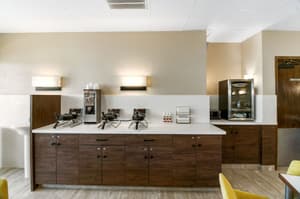 thumbnail: Breakfast area