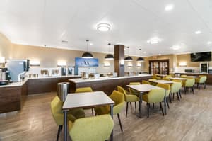 thumbnail: Breakfast area