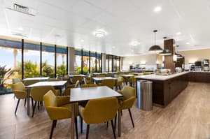 thumbnail: Breakfast area