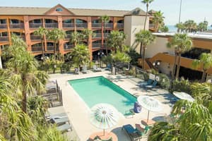thumbnail: Outdoor pool