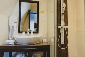 thumbnail: Bathroom