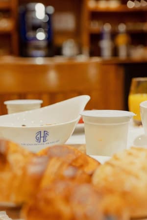 thumbnail: Breakfast area