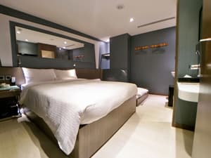 thumbnail: Room