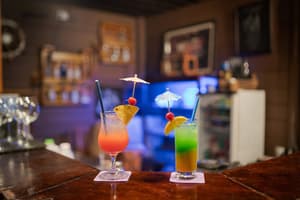 thumbnail: Bar (on property)