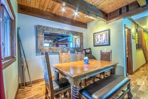 thumbnail: In-room dining