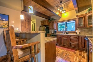 thumbnail: In-room dining