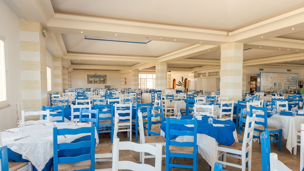 Food court