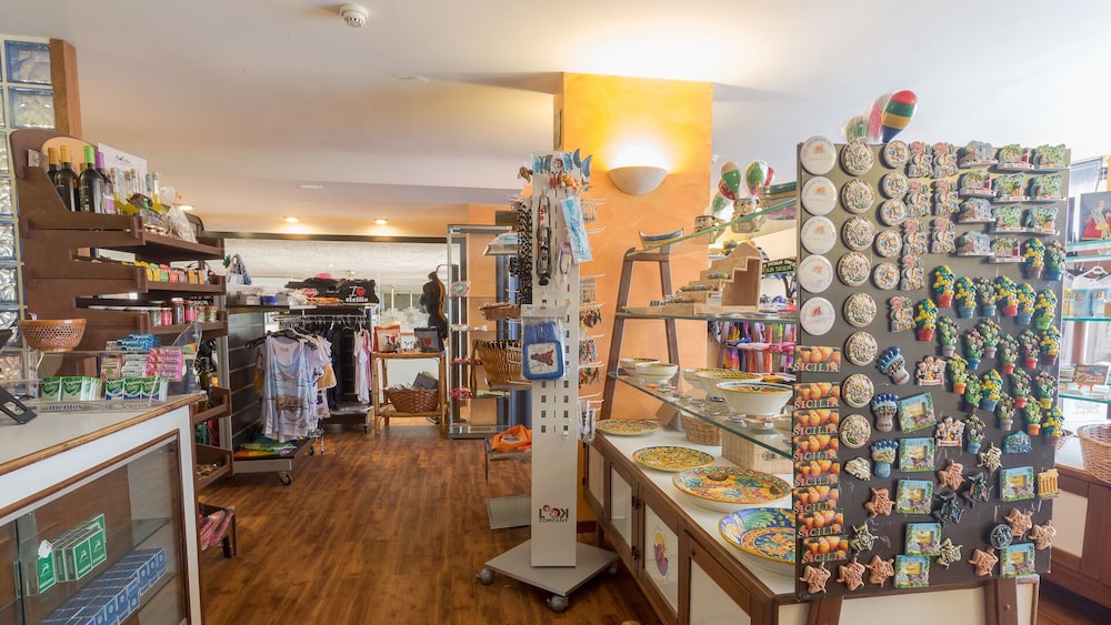 Gift shop