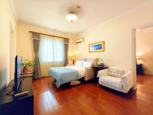 thumbnail: Room
