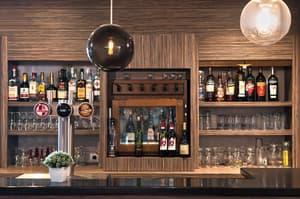thumbnail: Bar (on property)