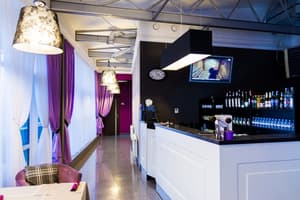 thumbnail: Bar (on property)