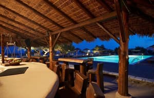 thumbnail: Poolside bar