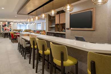 On-Site,Bar/Lounge