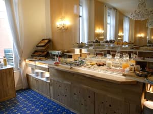 thumbnail: Breakfast buffet