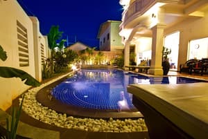 thumbnail: Outdoor pool