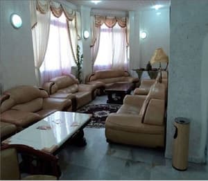 thumbnail: Lobby lounge