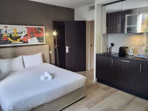 thumbnail: Room