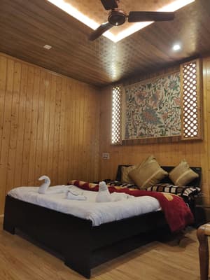 thumbnail: Room