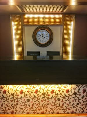 thumbnail: Reception