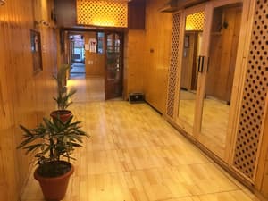 thumbnail: Interior entrance