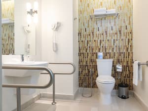 thumbnail: Bathroom