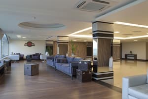 thumbnail: Lobby sitting area