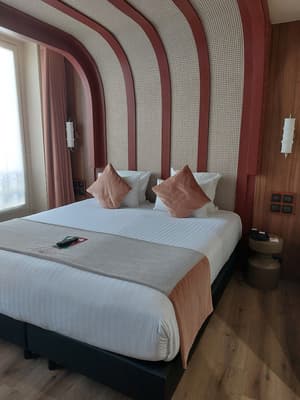 thumbnail: Room