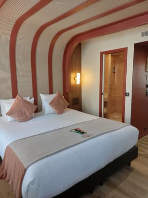 thumbnail: Room
