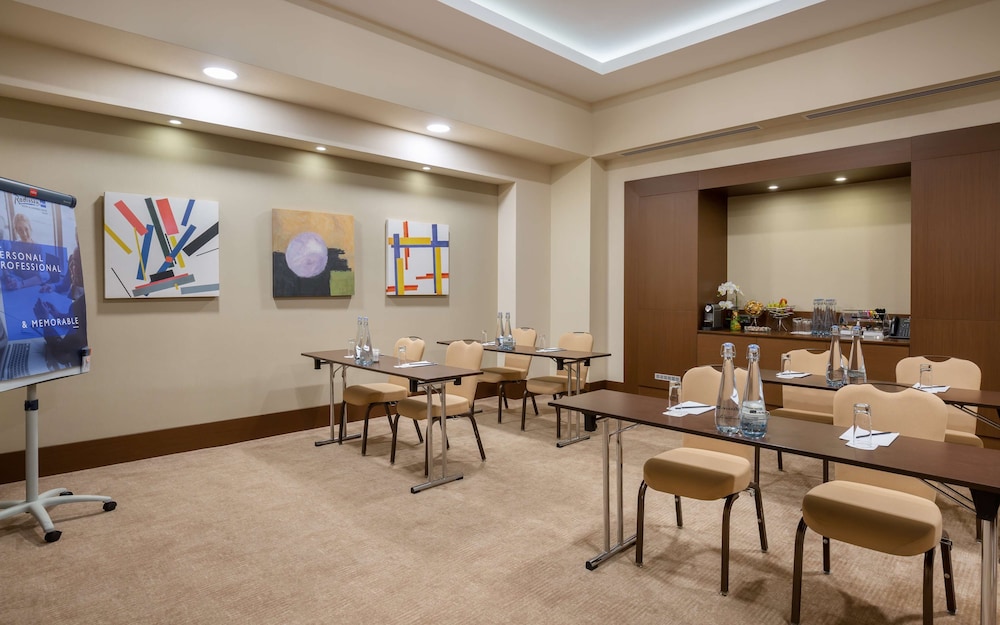 Meeting facility