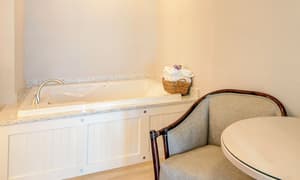 thumbnail: Jetted tub