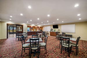 thumbnail: Breakfast area