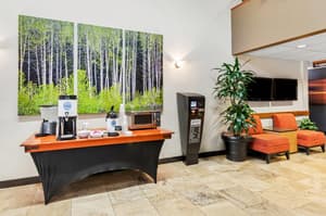 thumbnail: Breakfast area