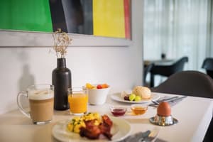 thumbnail: Breakfast area