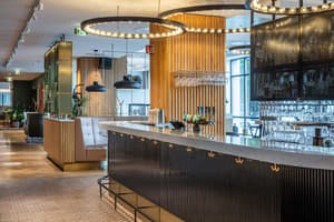 thumbnail: Restaurant