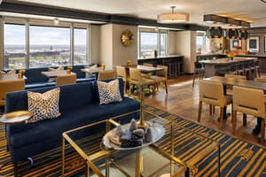 thumbnail: Lounge