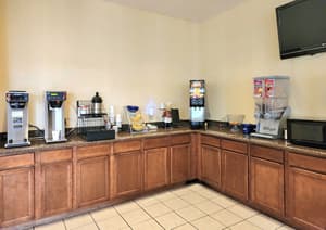 thumbnail: Breakfast area