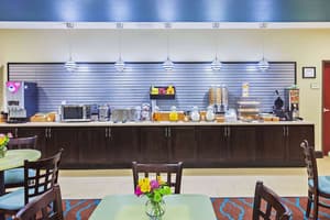thumbnail: Breakfast area