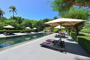 thumbnail: Pool