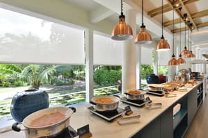 thumbnail: Breakfast area