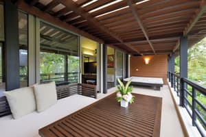 thumbnail: Balcony