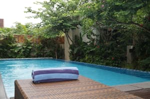thumbnail: Pool