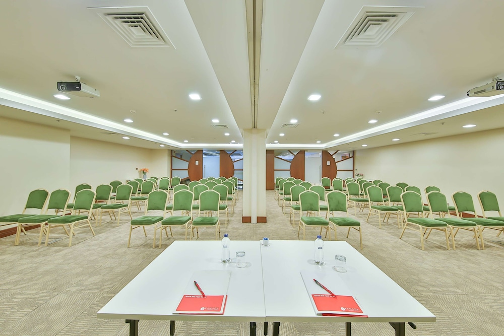 Meeting facility